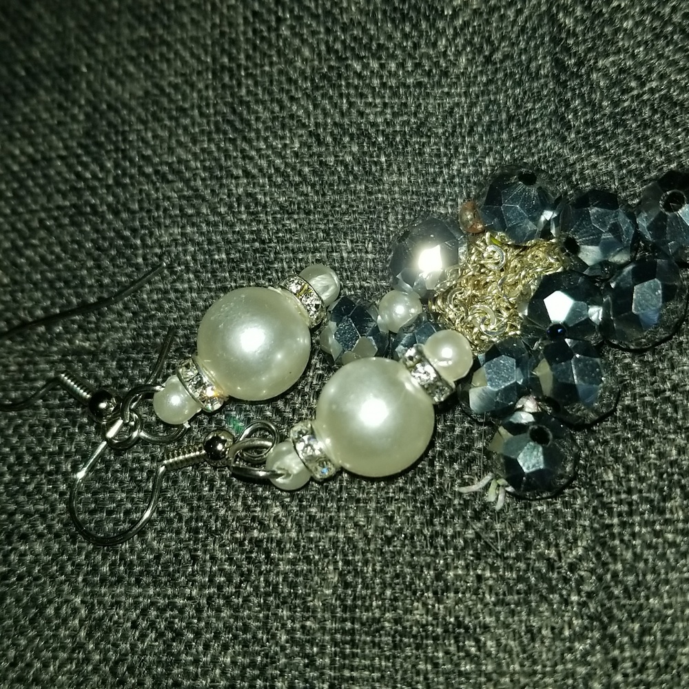 Pearl Drop Earrings With Swarovski Accents.